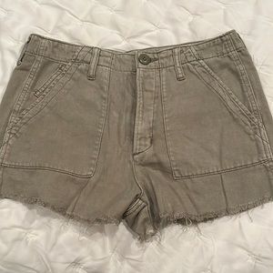American Eagle Jean Shorts Size 6, Color: green